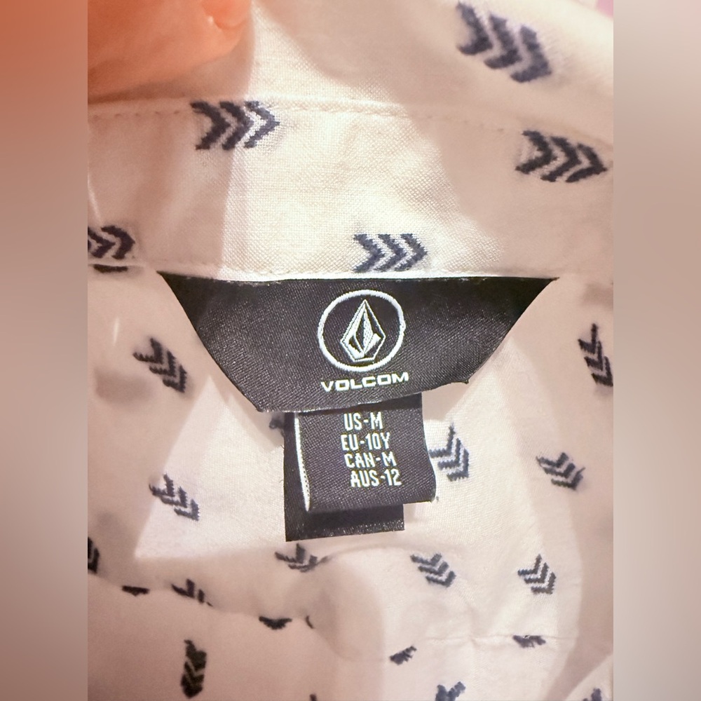 Volcom Boys Short Sleeve Button Down Shirt White Blue Geometric Print Size (10) - Picture 6 of 10